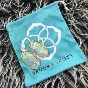 ✨ Kendra Scott iridescent Earrings